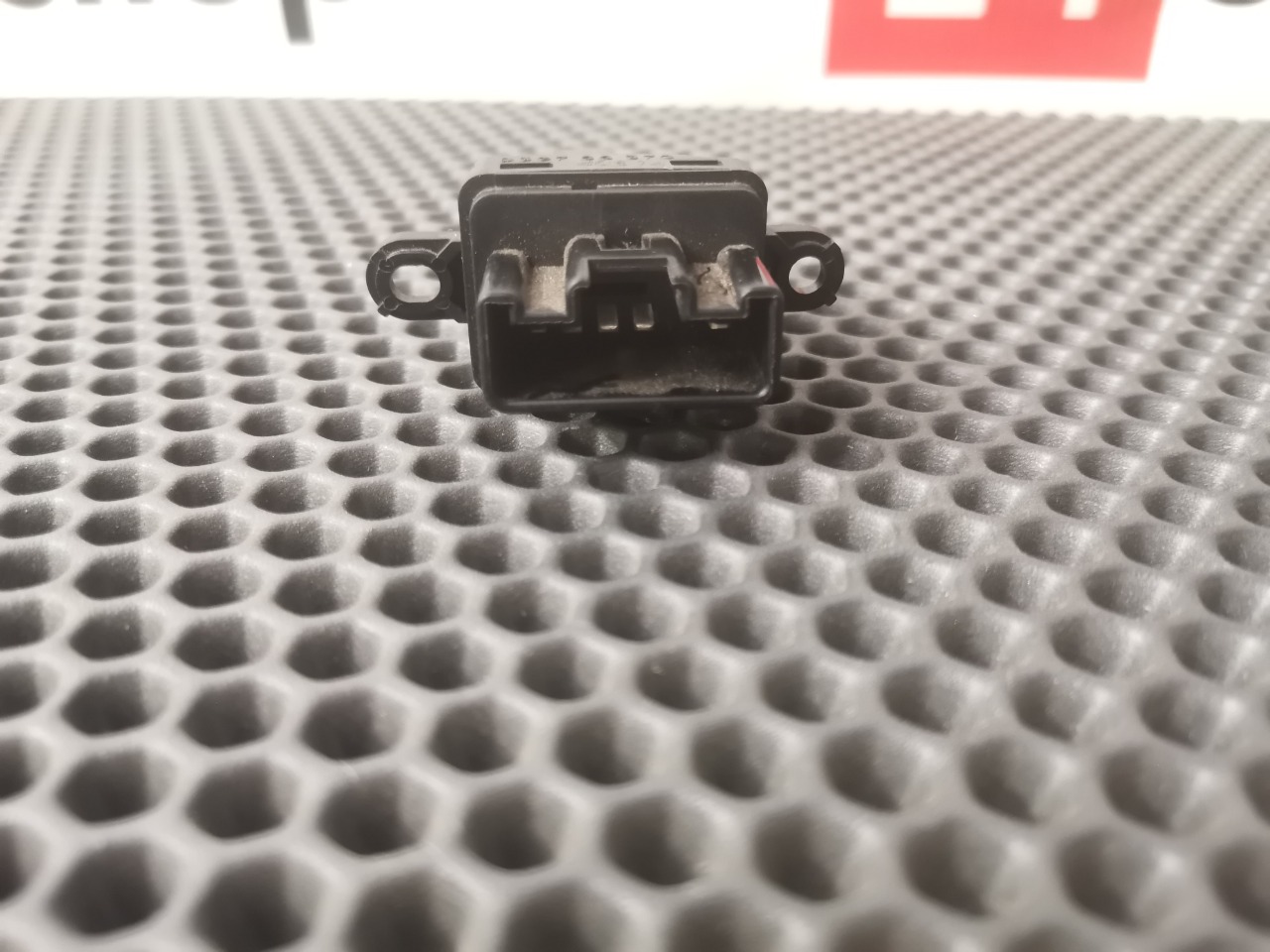 Кнопка стеклоподъемника, 500 рублей, Красноярск