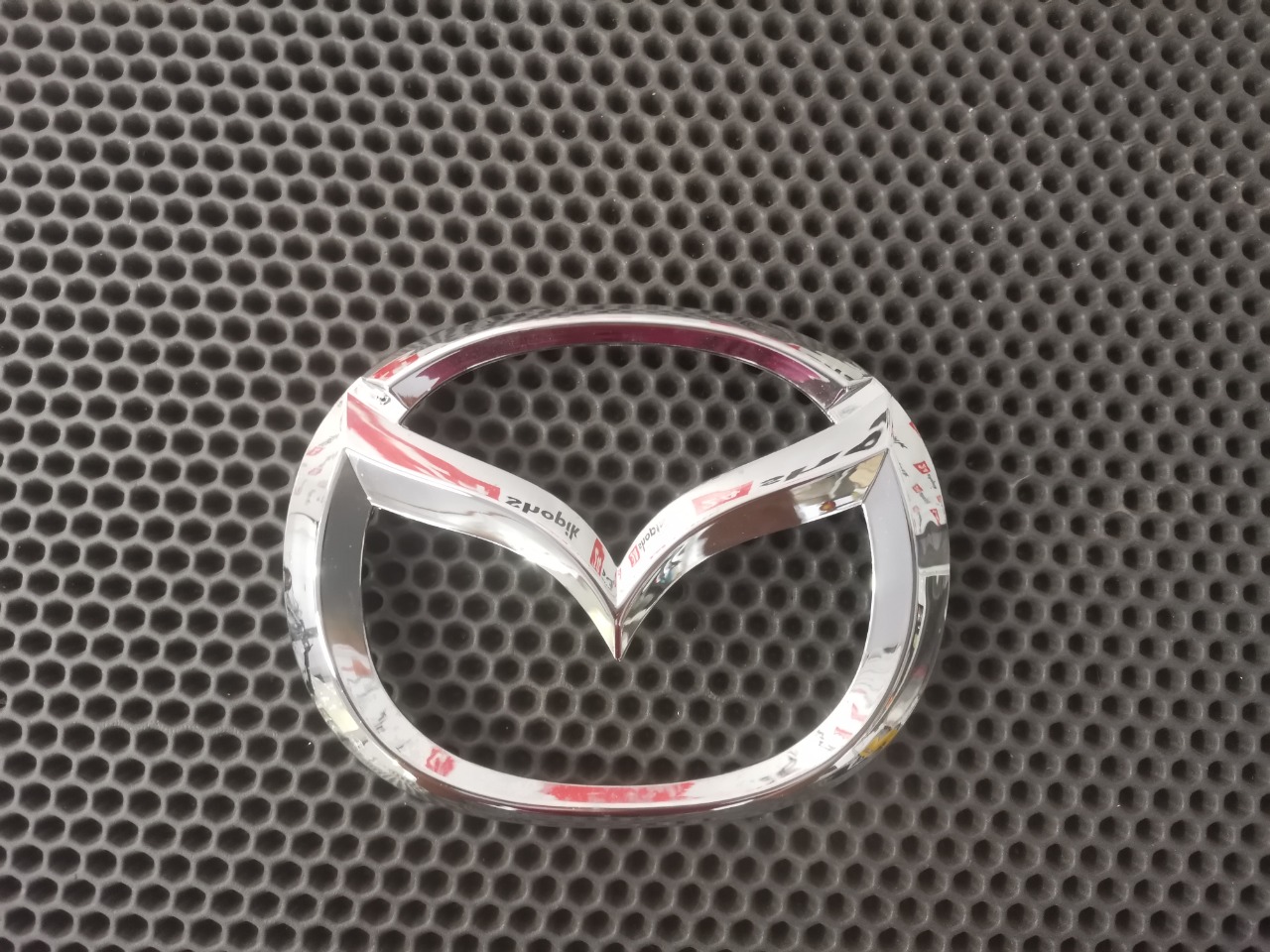 Эмблема решетки радиатора, 1400 рублей, Красноярск