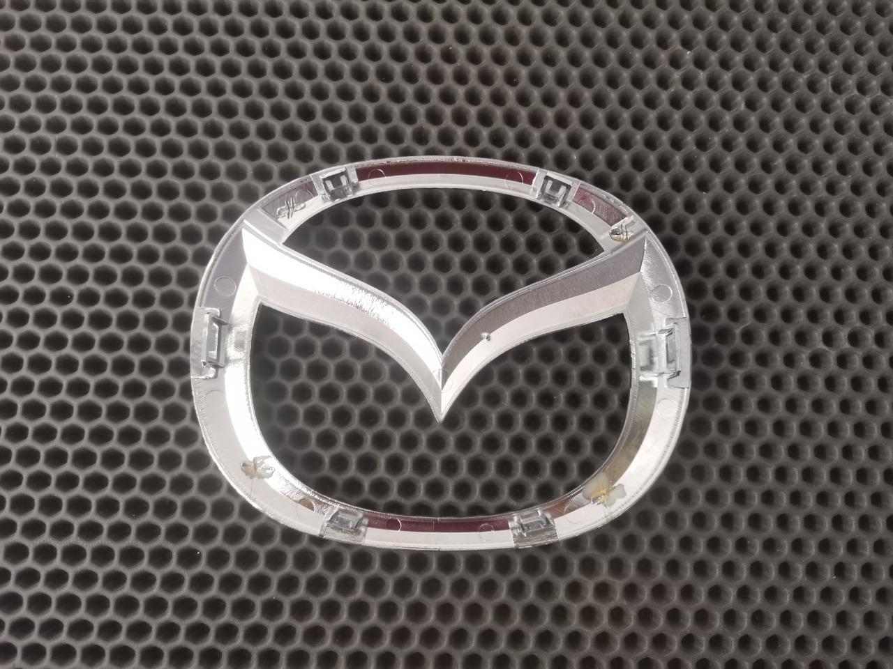 Эмблема решетки радиатора, 1400 рублей, Красноярск