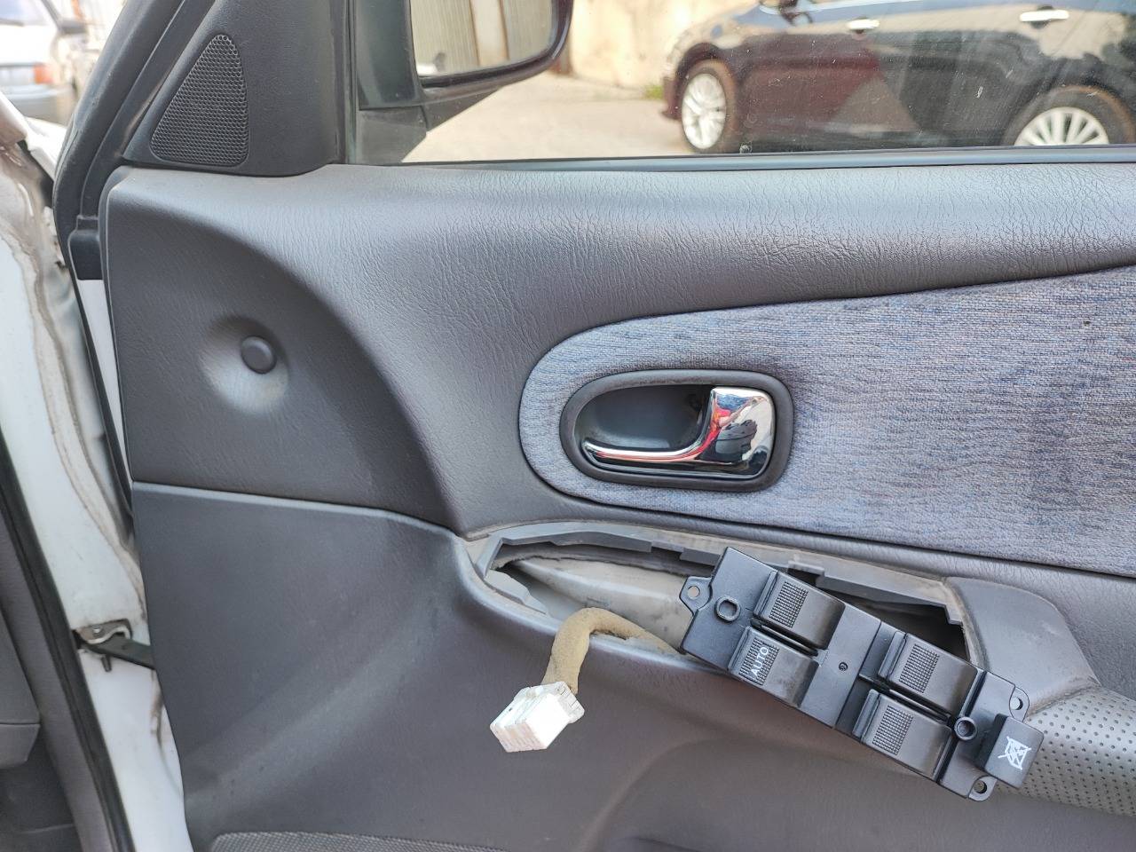 Блок управления стеклоподъемниками, 3600 рублей, Красноярск