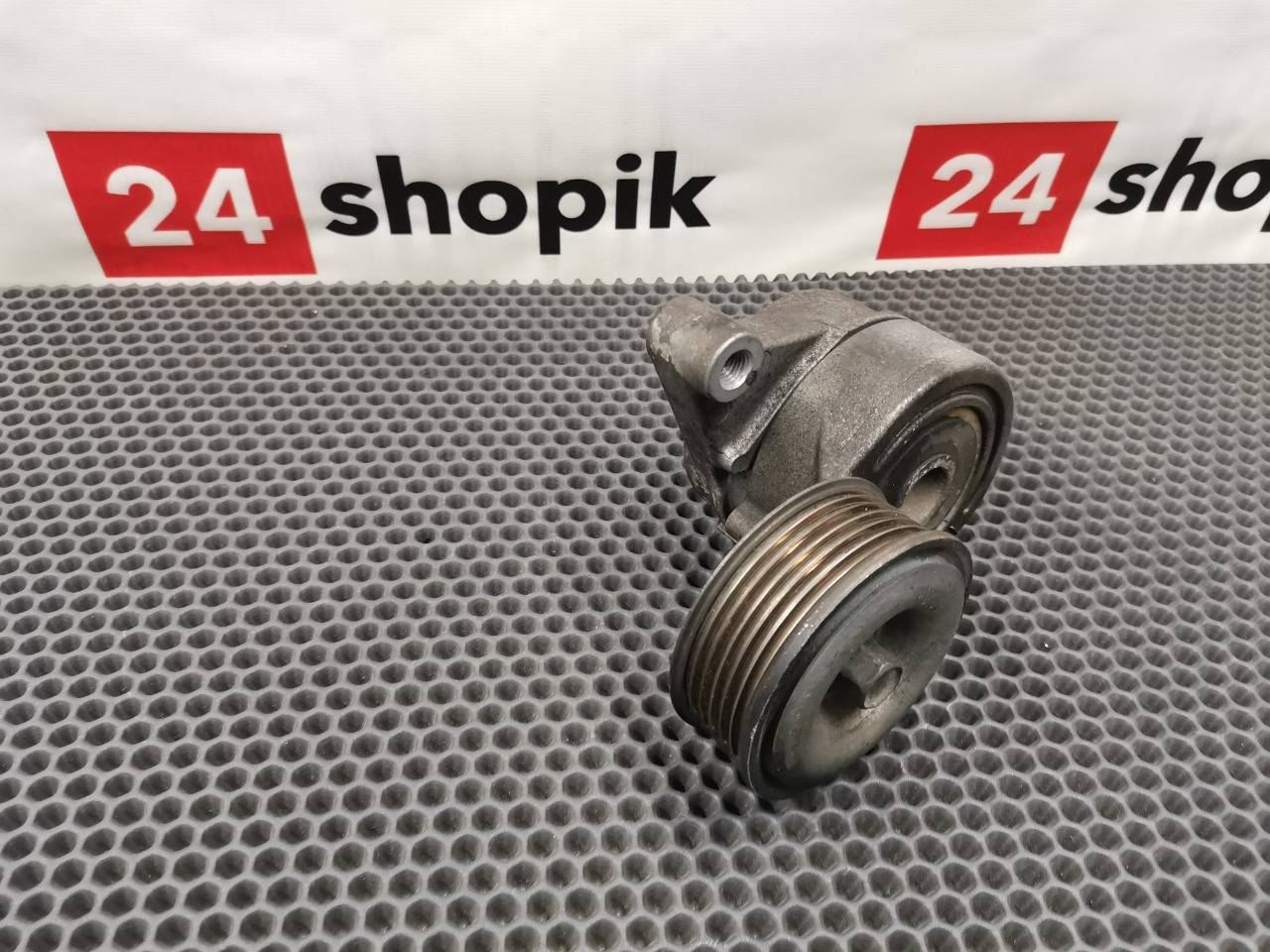 Ролик натяжителя, 2500 рублей, Красноярск