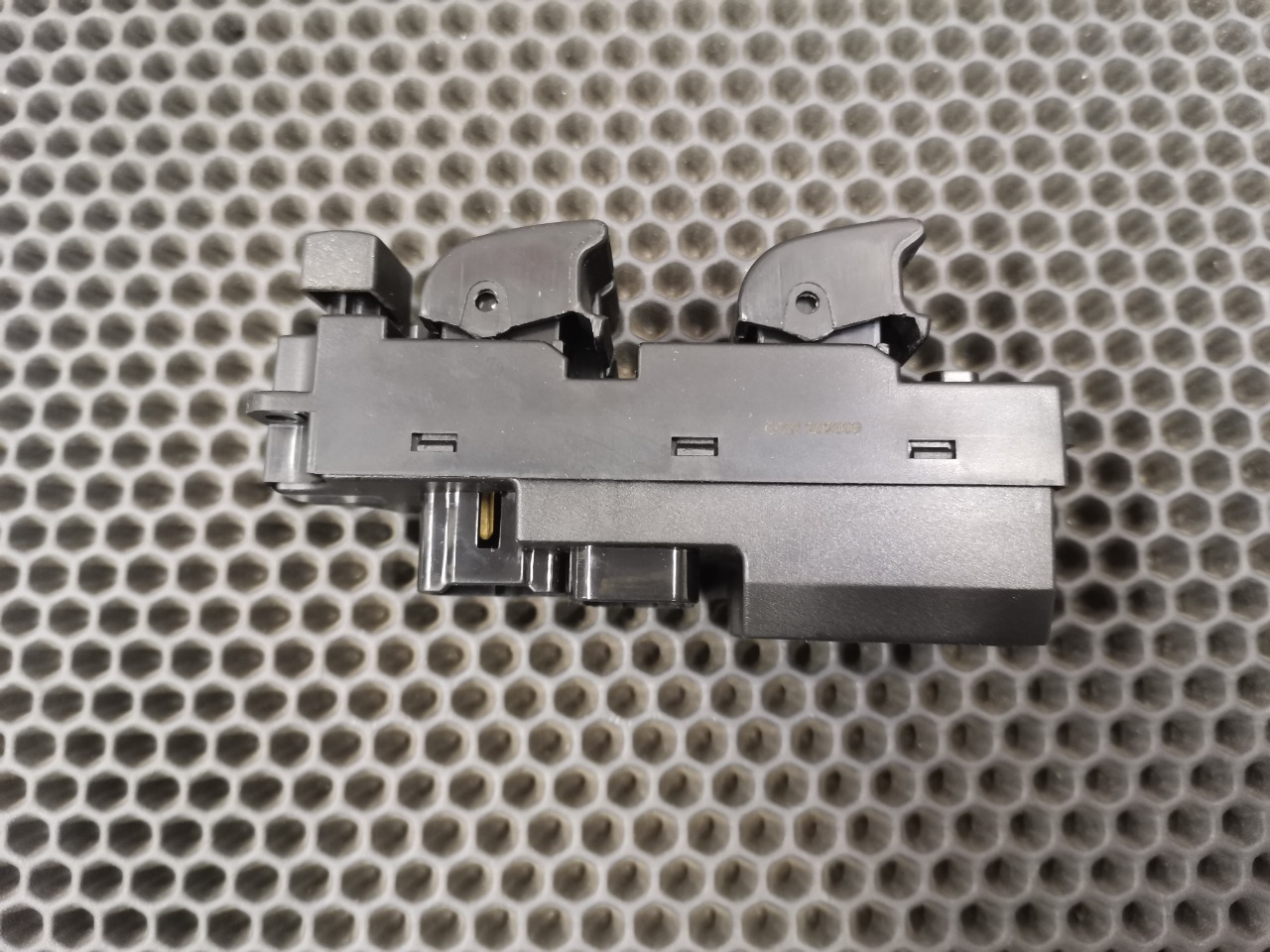 Блок управления стеклоподъемниками, 3600 рублей, Красноярск