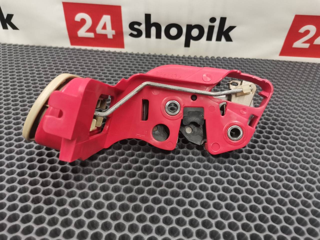 Замок спинки сиденья, 900 рублей, Красноярск