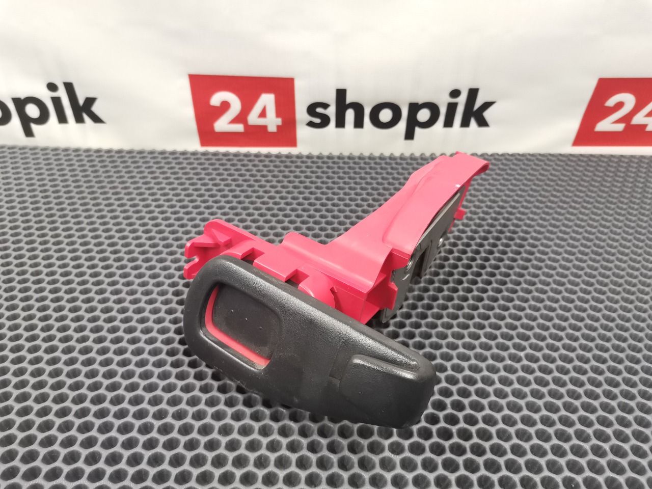 Замок спинки сиденья, 900 рублей, Красноярск