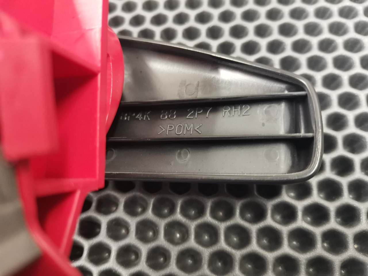 Замок спинки сиденья, 900 рублей, Красноярск