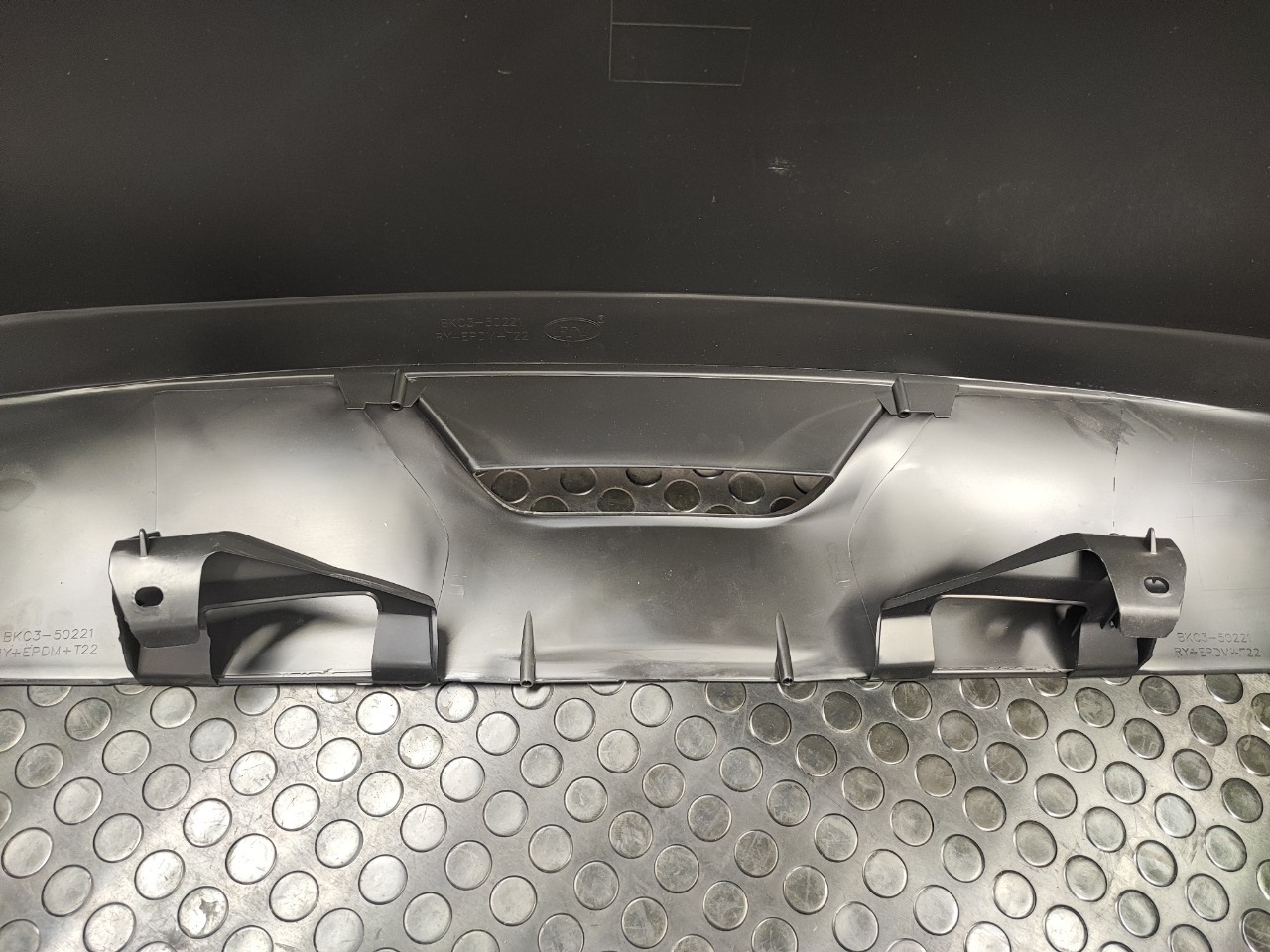 Бампер, 14300 рублей, Красноярск