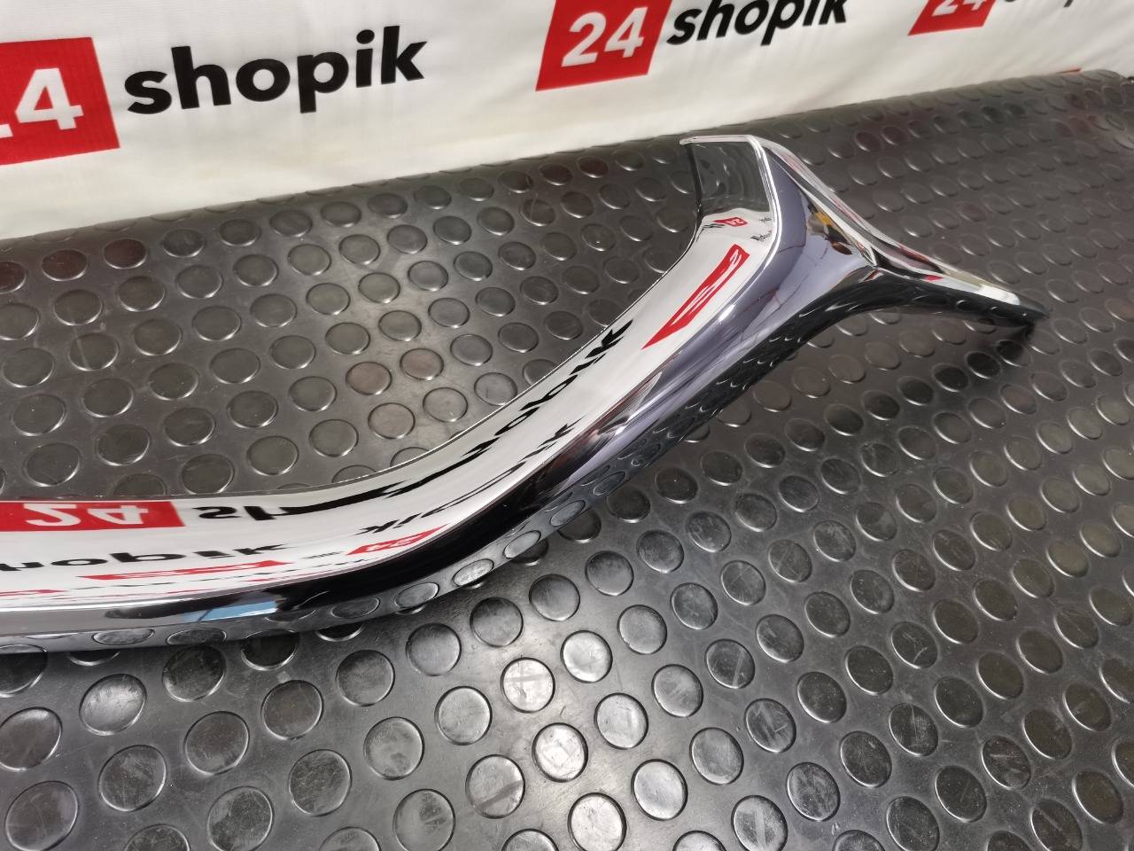 Молдинг решетки радиатора, 4100 рублей, Красноярск