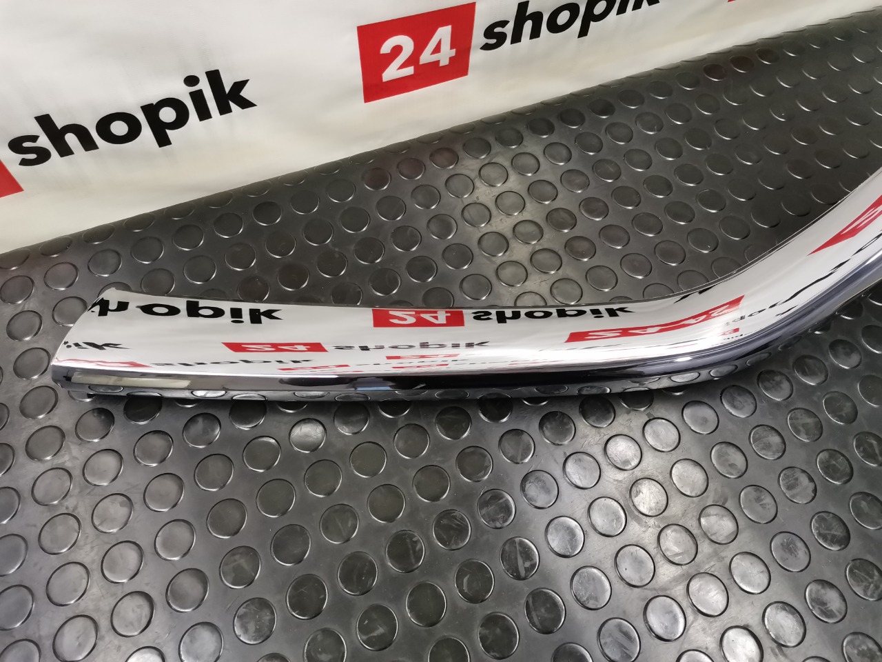 Молдинг решетки радиатора, 4100 рублей, Красноярск