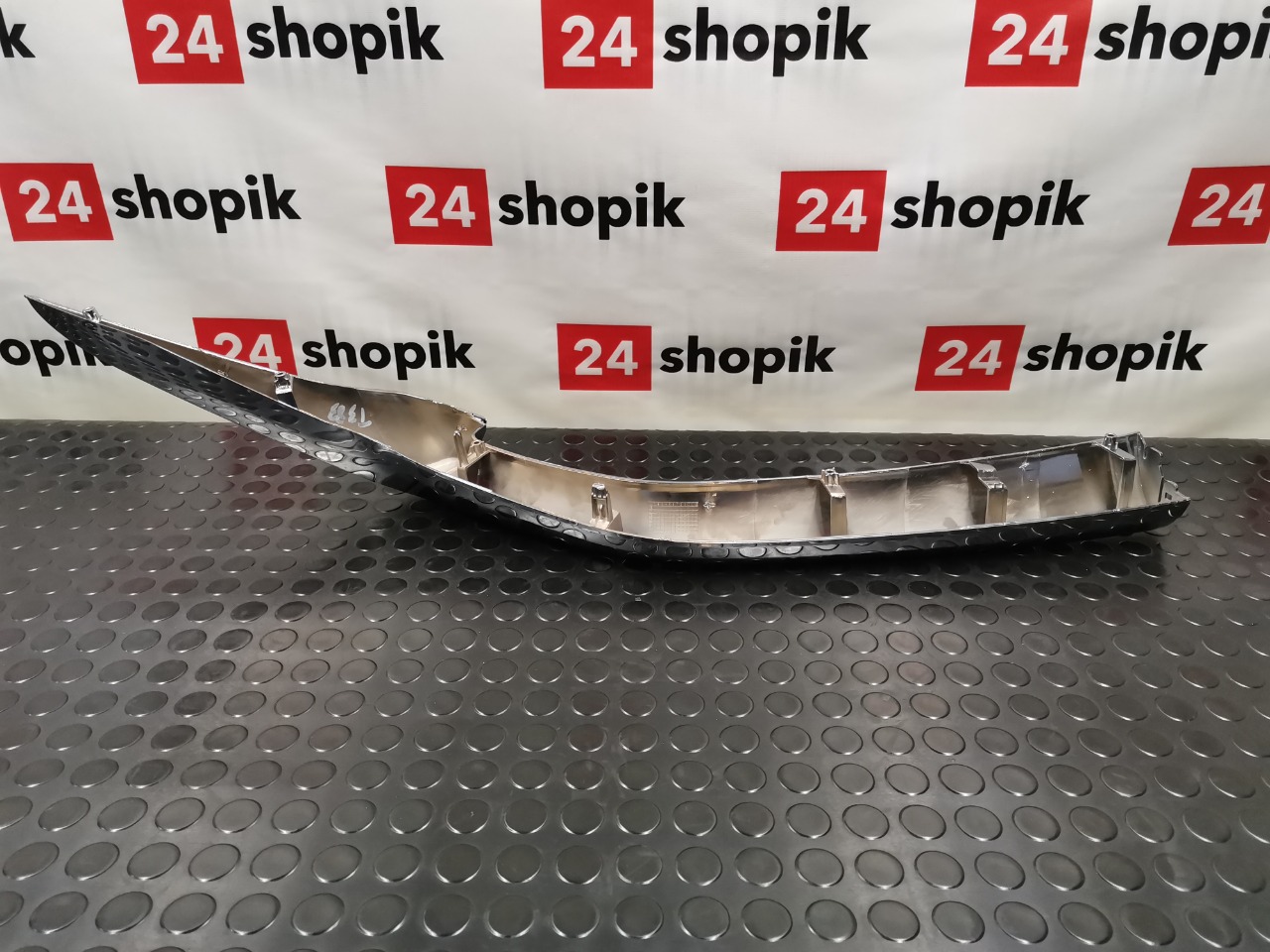 Молдинг решетки радиатора, 4100 рублей, Красноярск