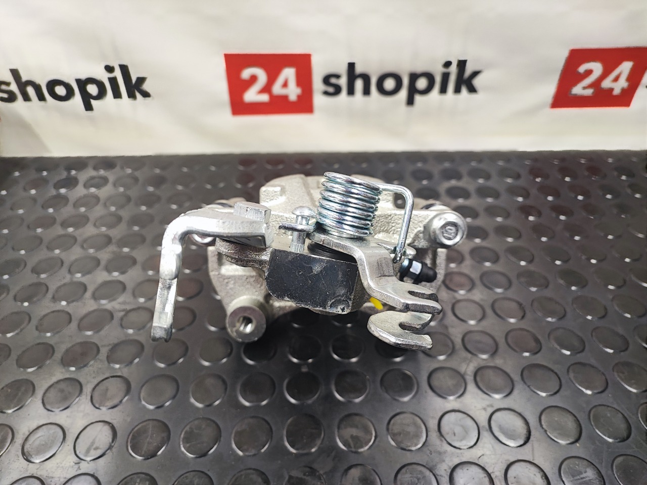 Суппорт тормозной, 8300 рублей, Красноярск