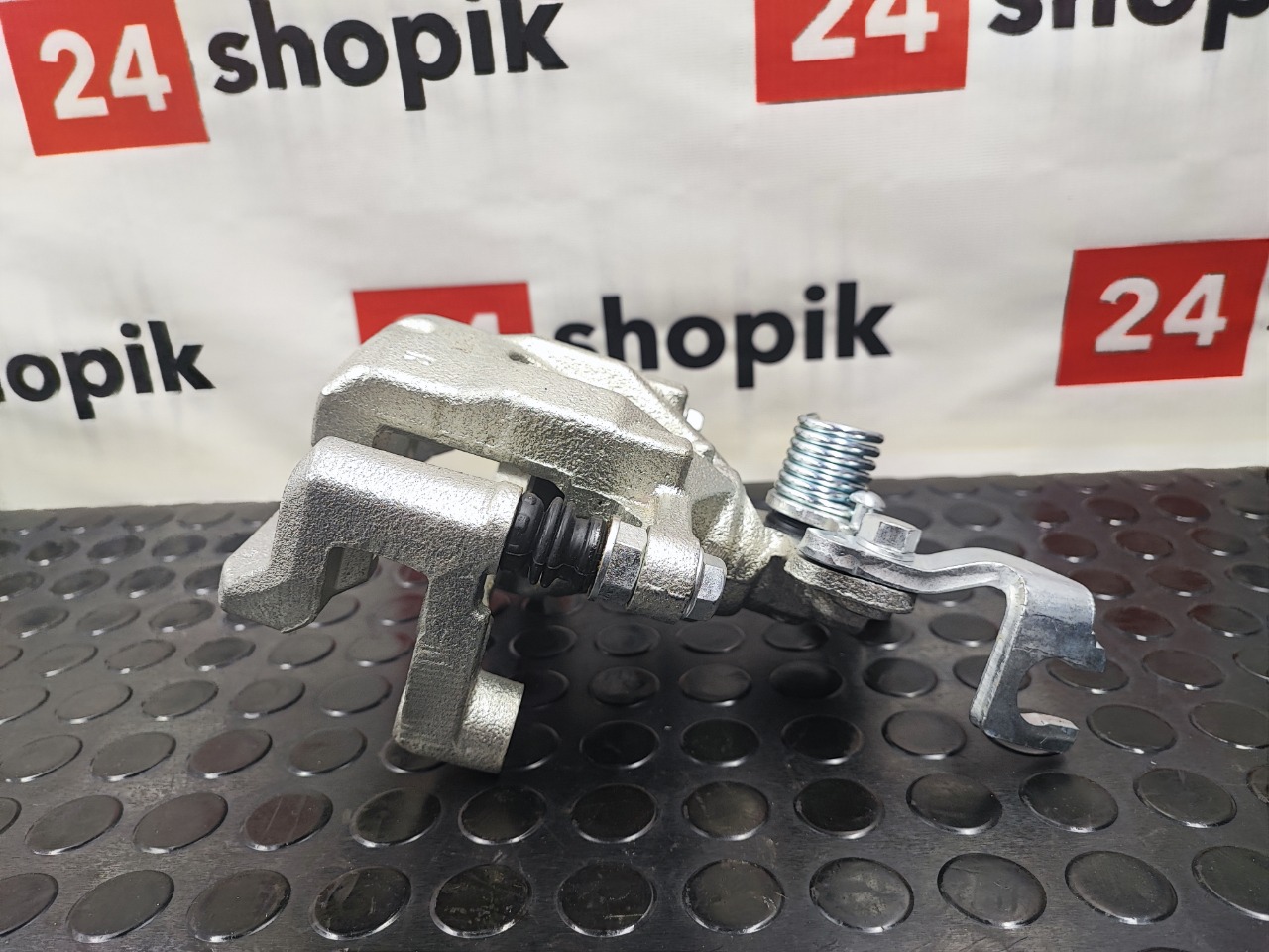 Суппорт тормозной, 8300 рублей, Красноярск