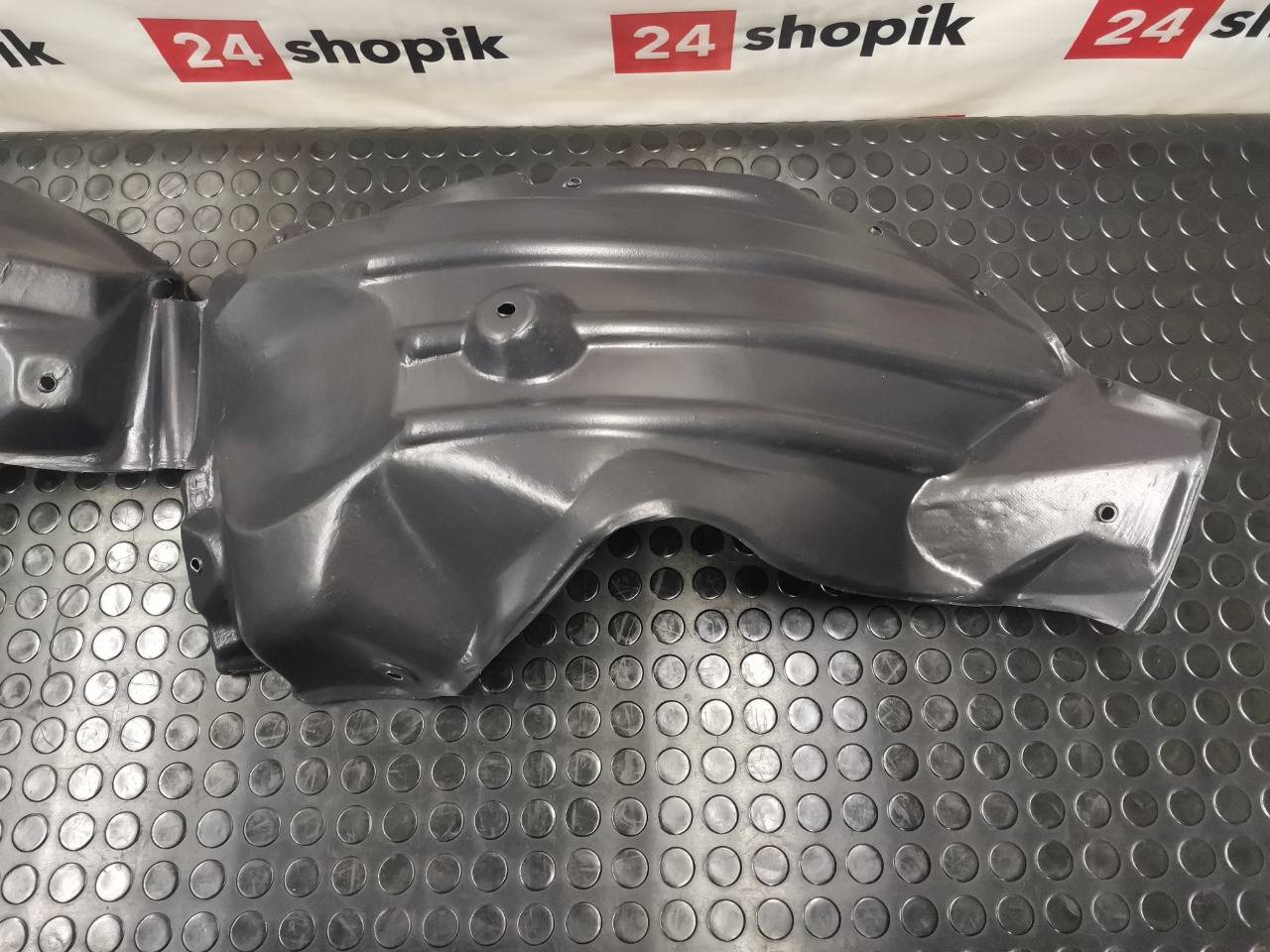 Подкрылок, 1900 рублей, Красноярск