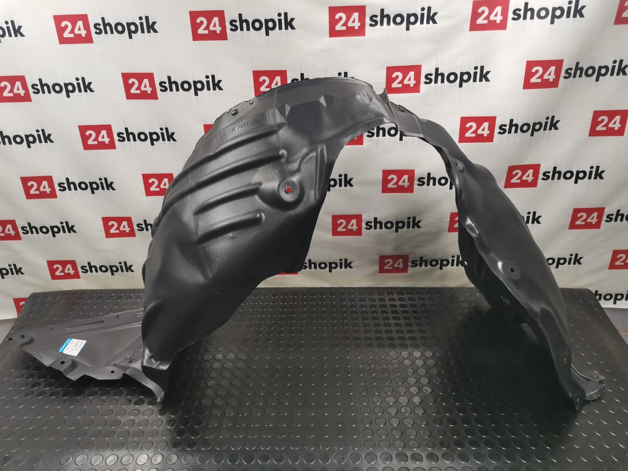 Подкрылок, 2400 рублей, Красноярск