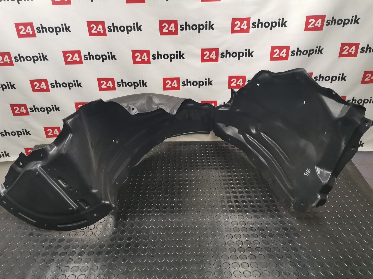 Подкрылок, 2400 рублей, Красноярск