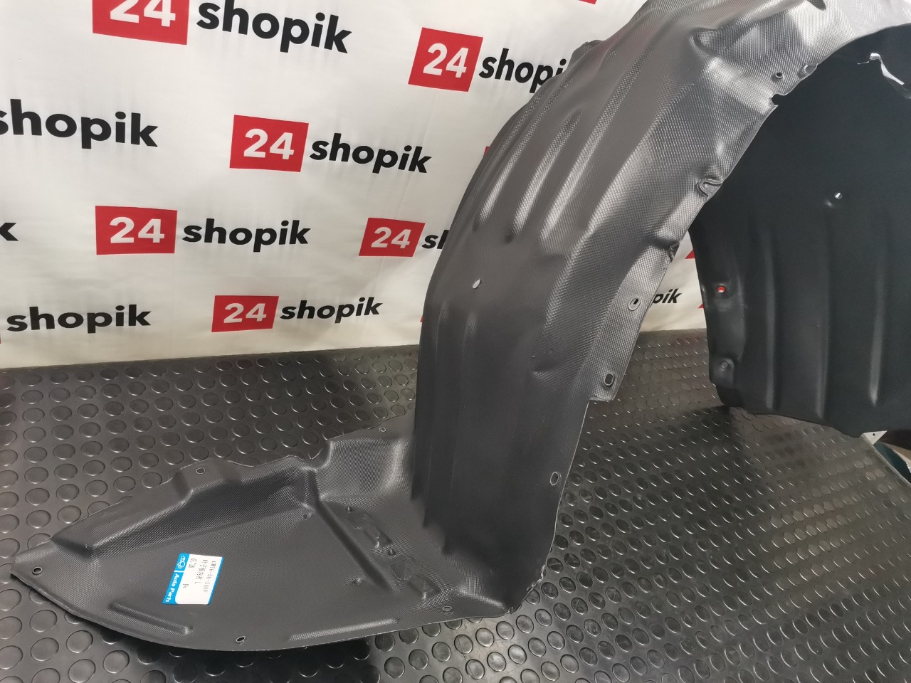 Подкрылок, 2400 рублей, Красноярск