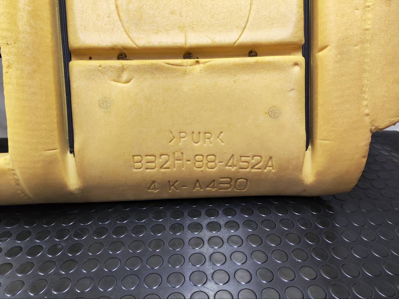 спинка заднего сидения, 2000 рублей, Красноярск