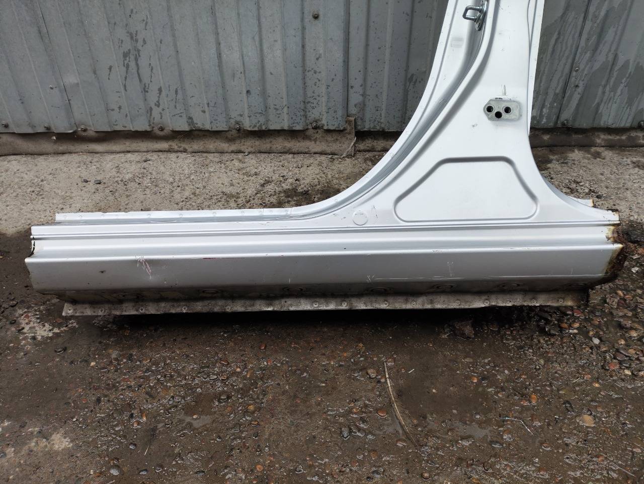 Центральная стойка кузова, 4900 рублей, Красноярск