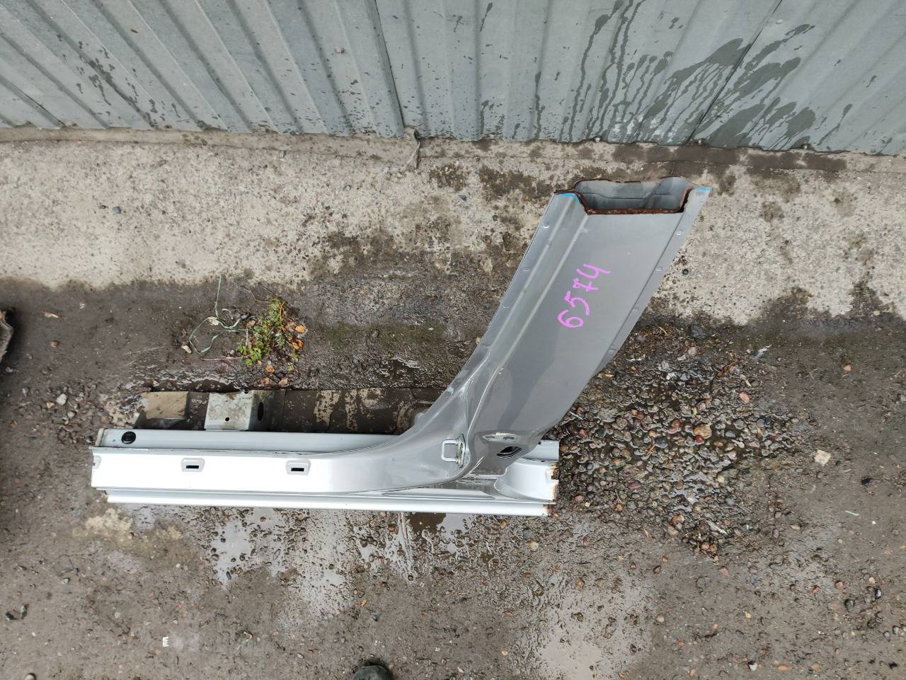 Центральная стойка кузова, 4900 рублей, Красноярск