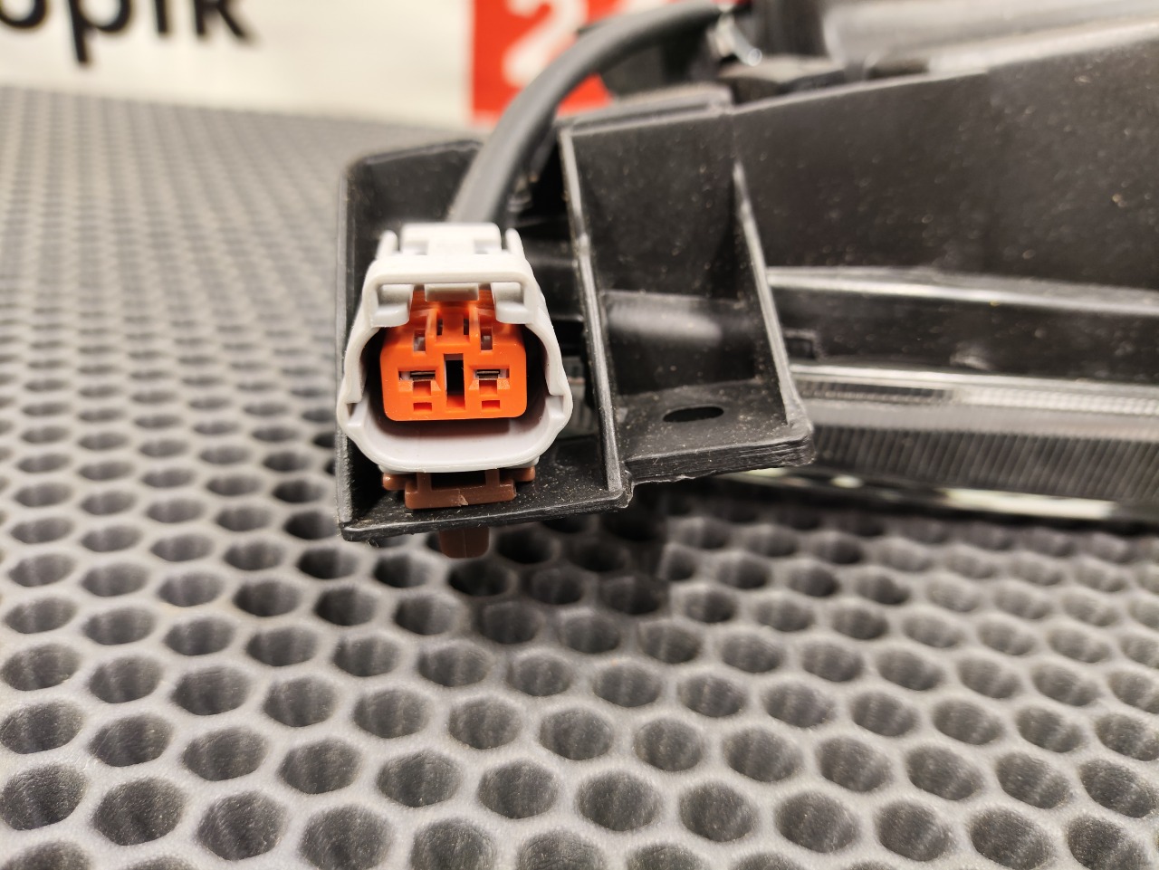 фара противотуманная, 2800 рублей, Красноярск