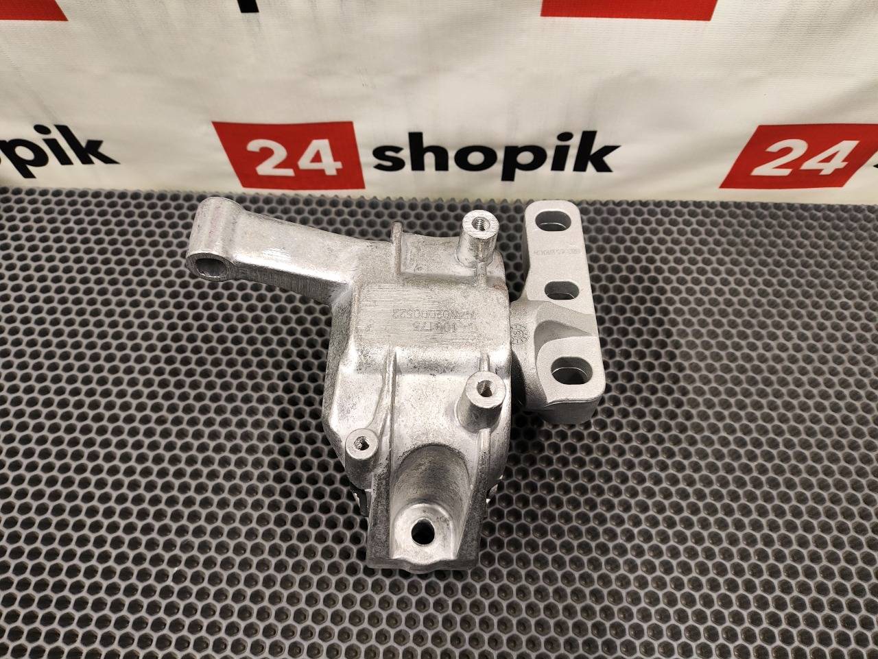 Опора двигателя, 6100 рублей, Красноярск