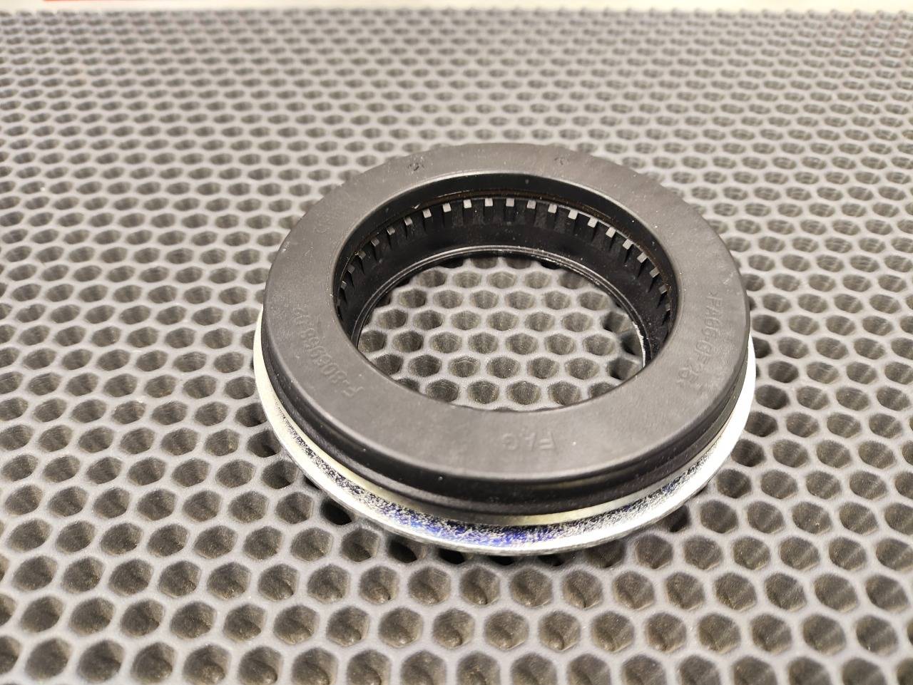 Опора стойки с подшипником, 3600 рублей, Красноярск