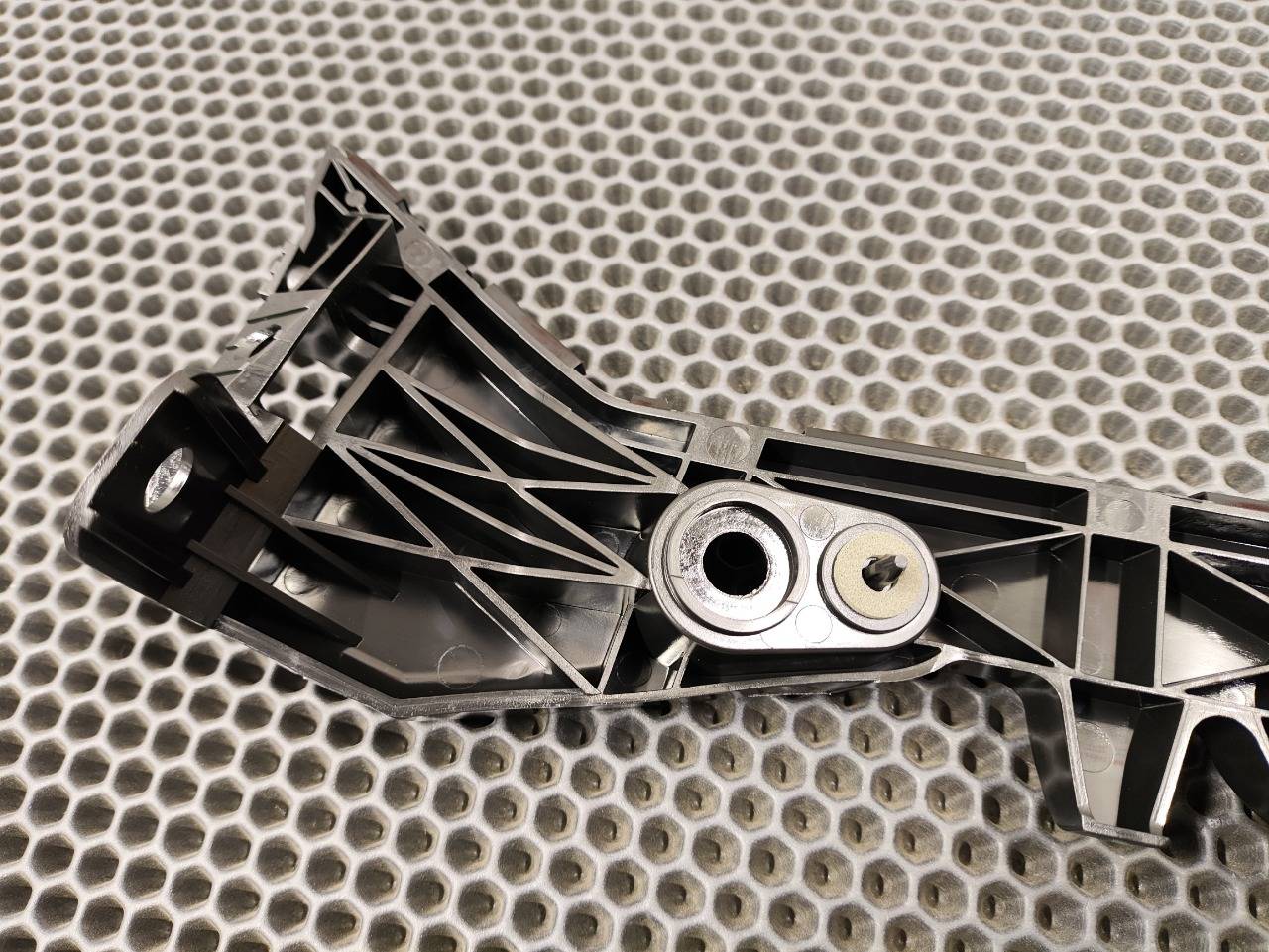 кронштейн бампера, 2200 рублей, Красноярск