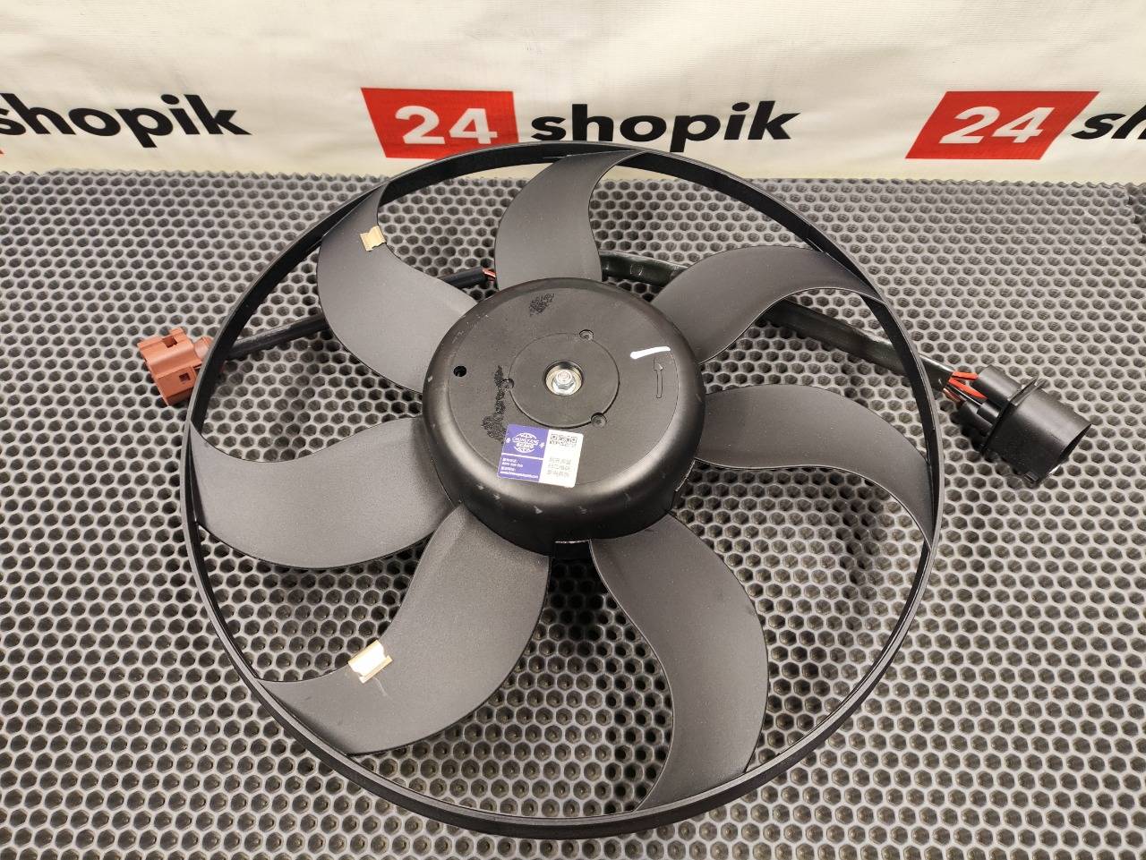 Вентилятор охлаждения двигателя, 10800 рублей, Красноярск