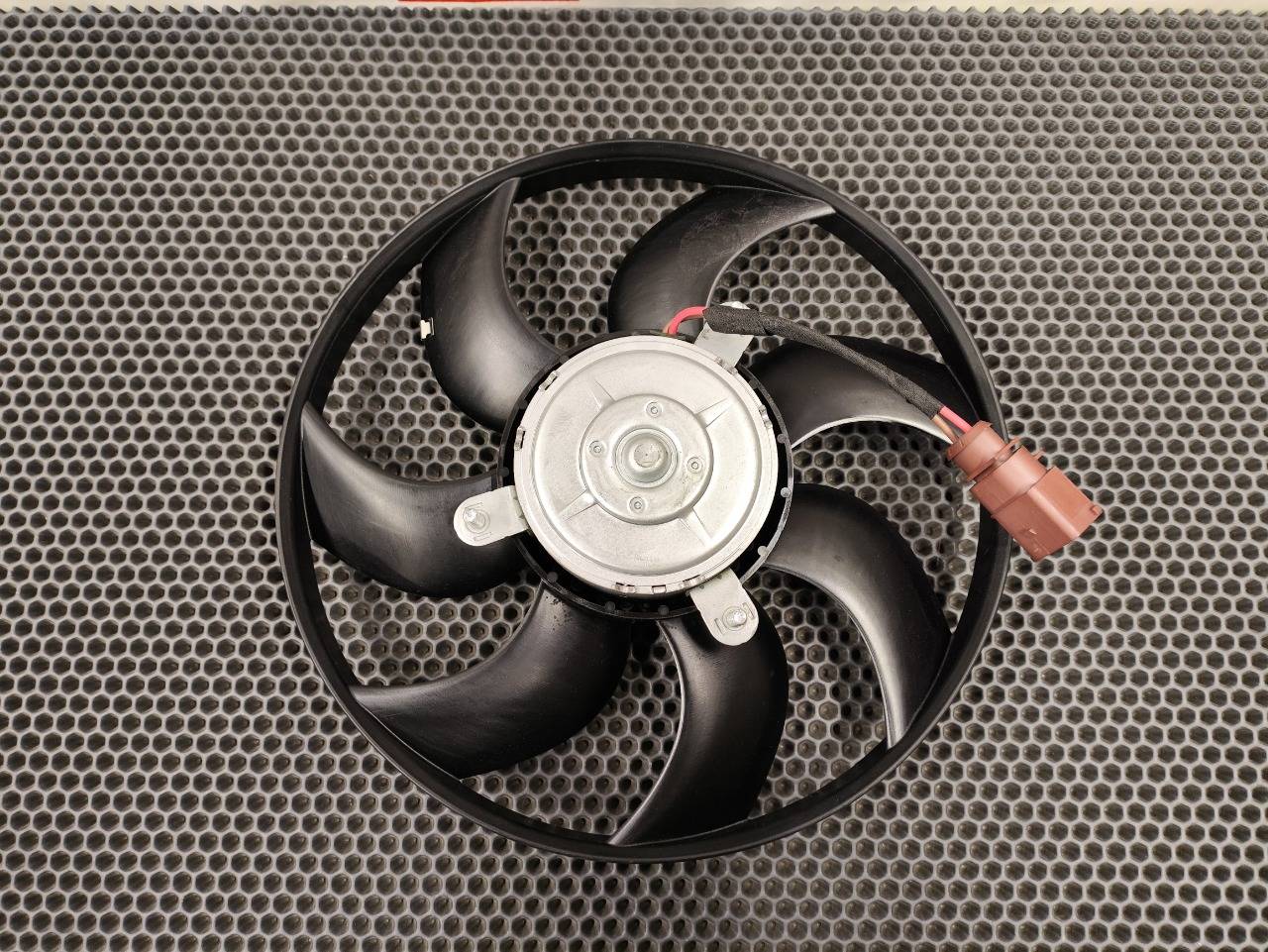 Вентилятор охлаждения двигателя, 5100 рублей, Красноярск