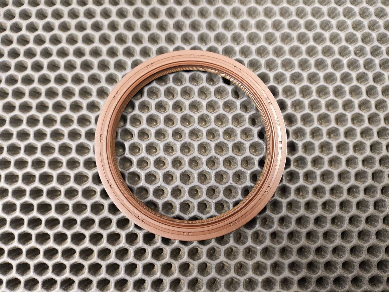 Сальник коленвала, 3200 рублей, Красноярск