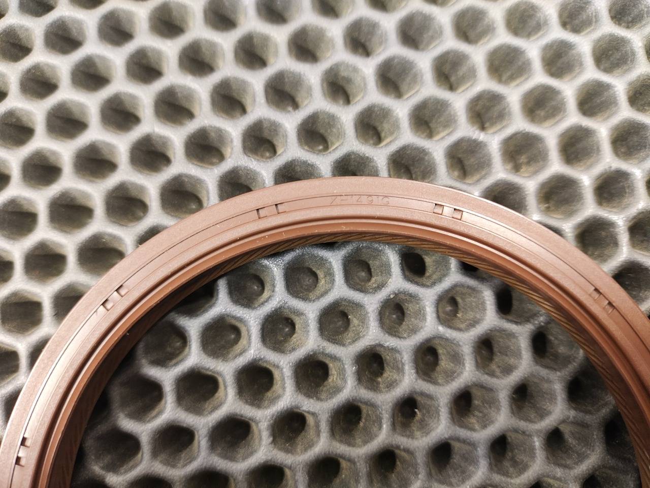 Сальник коленвала, 3200 рублей, Красноярск