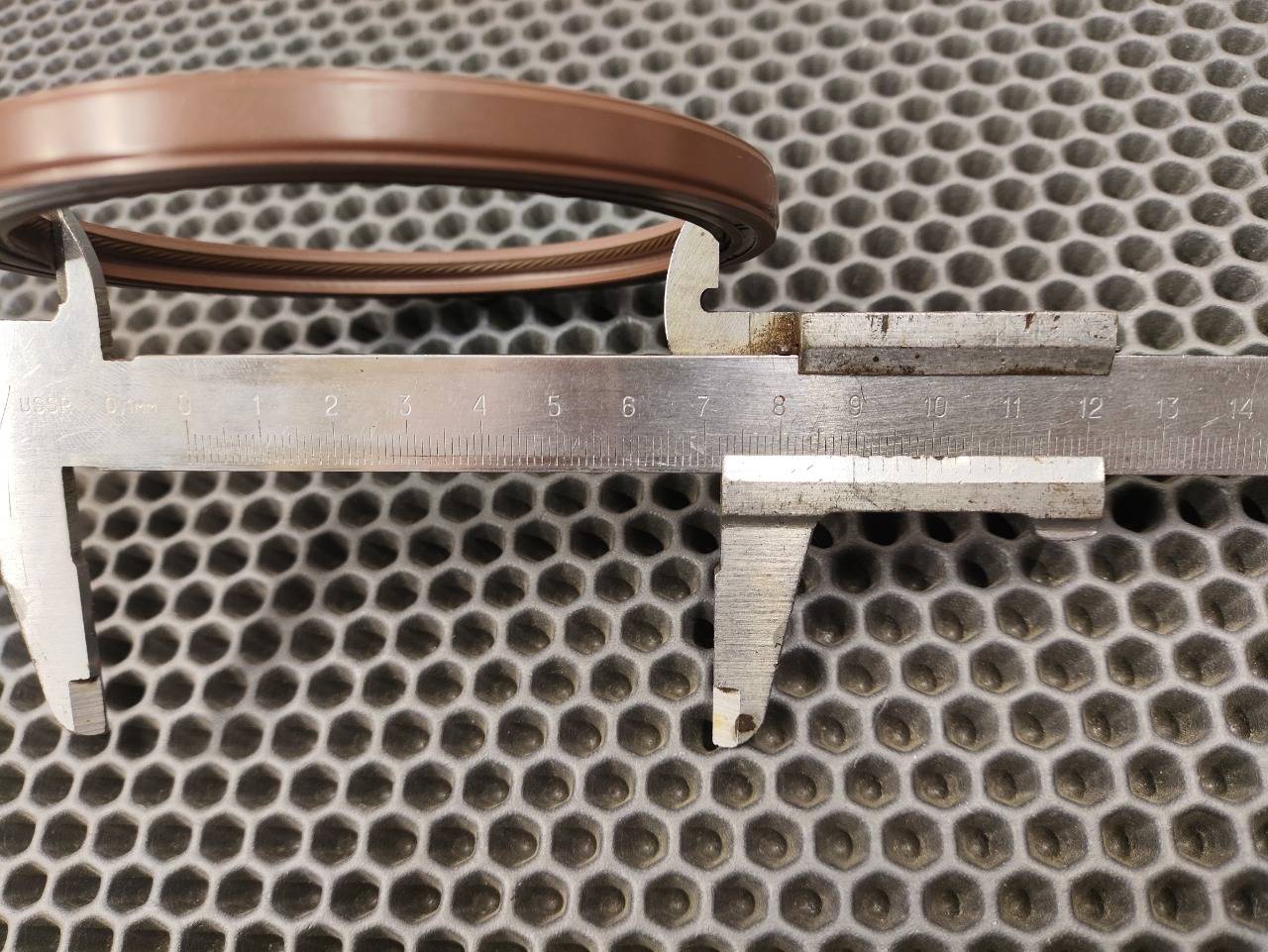 Сальник коленвала, 3200 рублей, Красноярск