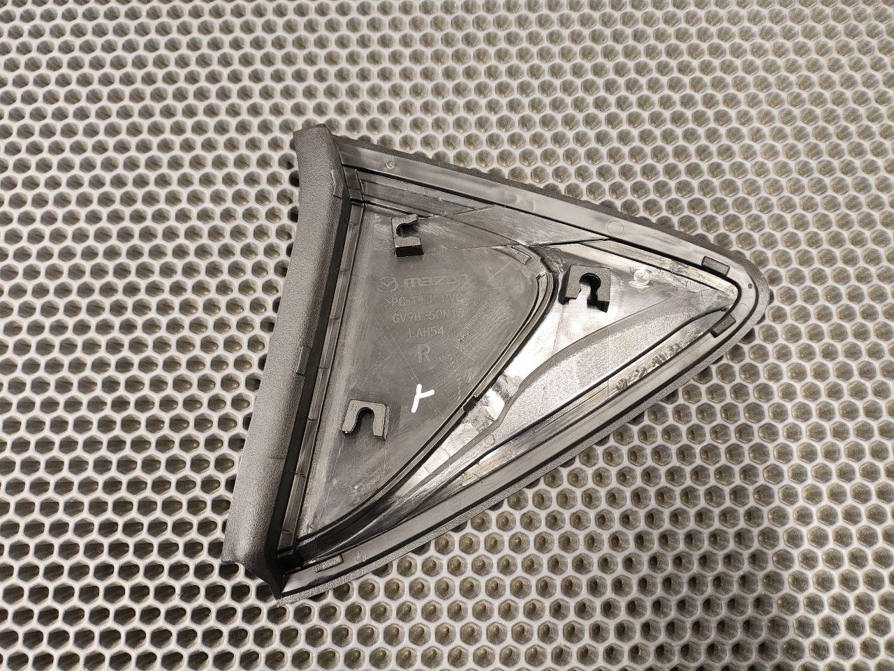 Накладка крыла, 2000 рублей, Красноярск