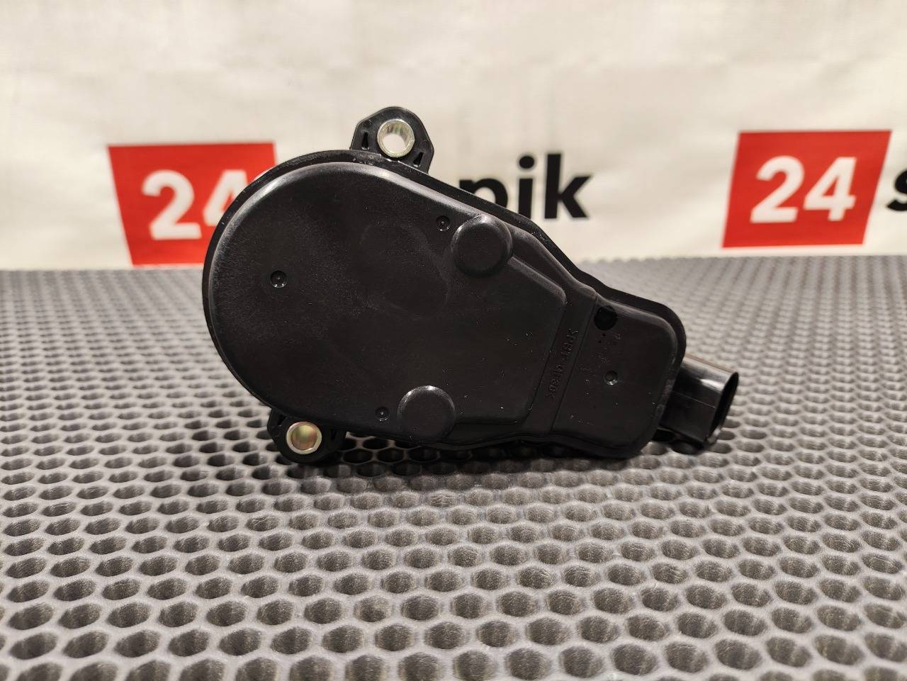 Мотор стояночного тормоза, 14900 рублей, Красноярск