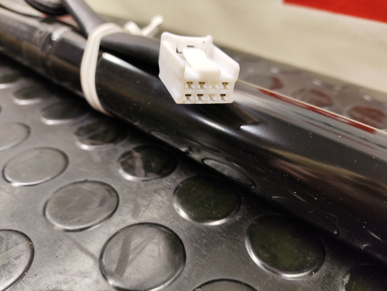 Амортизатор крышки багажника, 33000 рублей, Красноярск