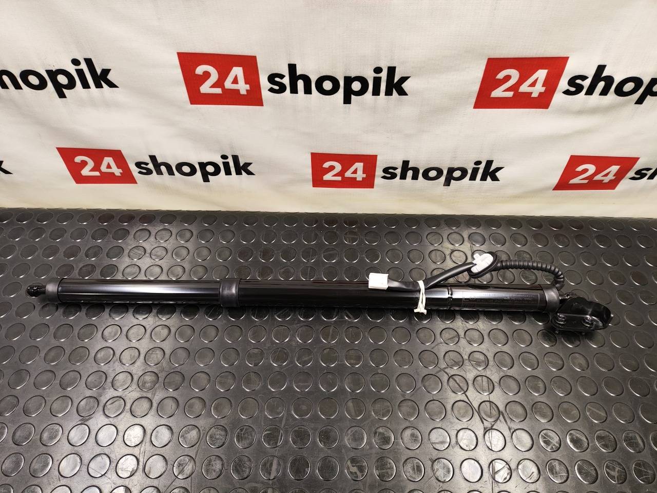 Амортизатор крышки багажника, 33000 рублей, Красноярск