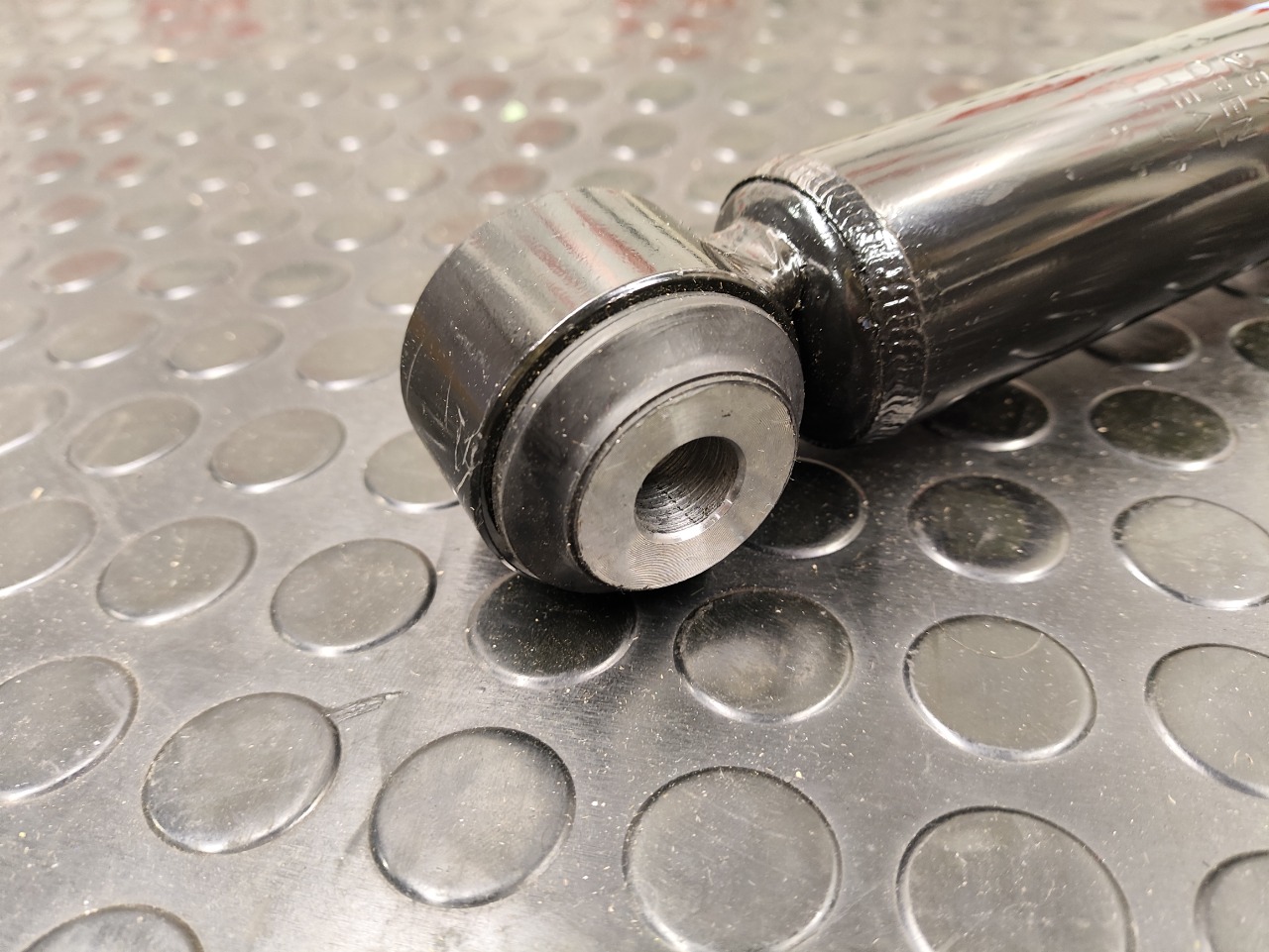 Амортизатор, 9200 рублей, Красноярск