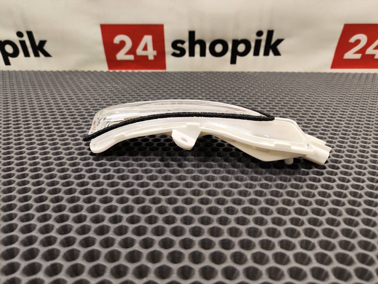 Повторитель поворота, 3300 рублей, Красноярск