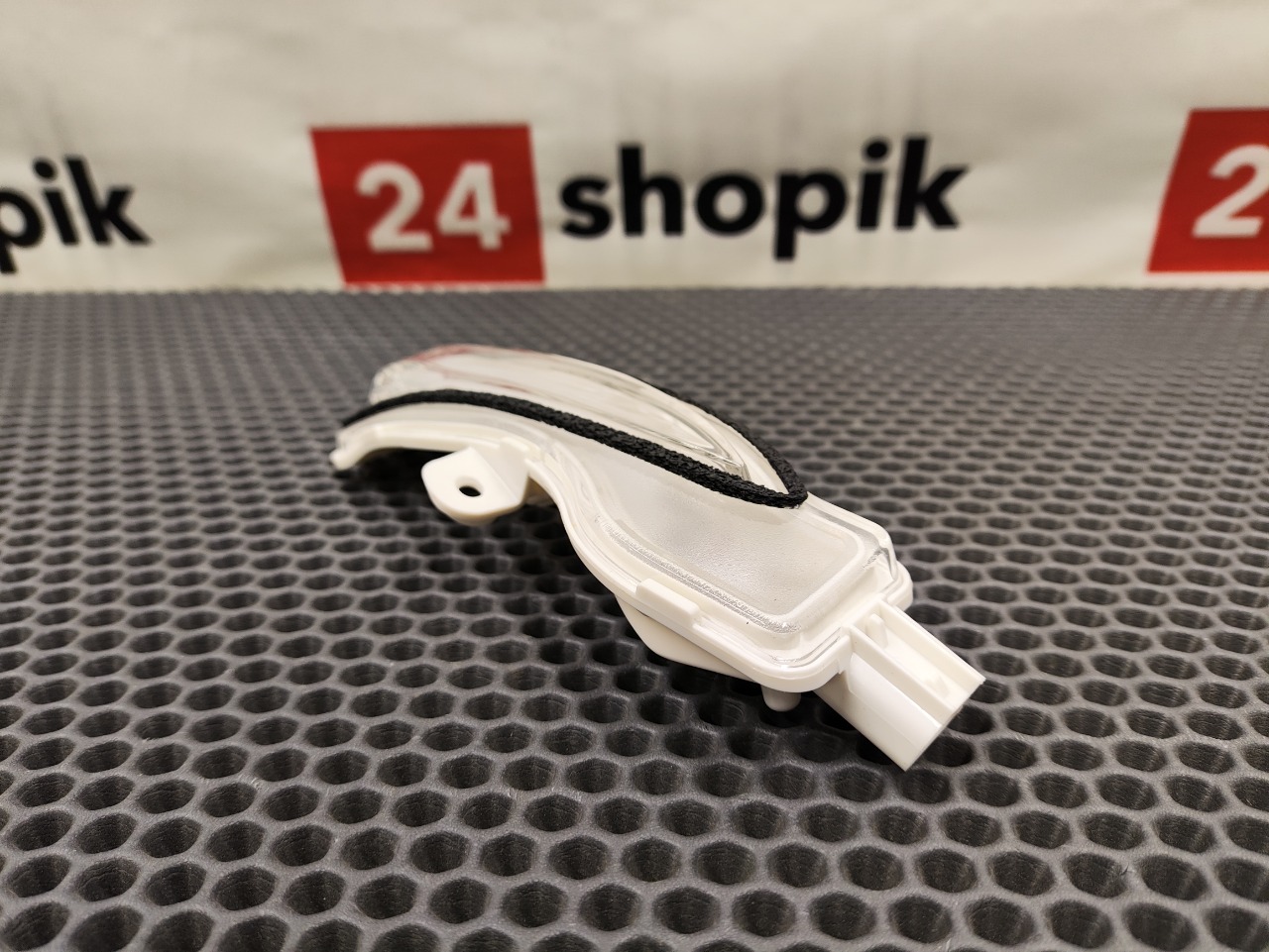 Повторитель поворота, 3300 рублей, Красноярск