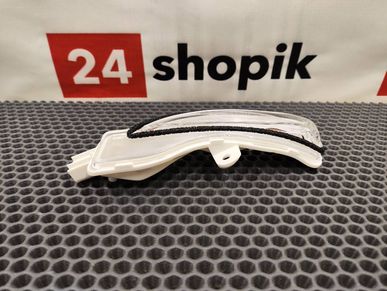 Повторитель поворота, 3300 рублей, Красноярск