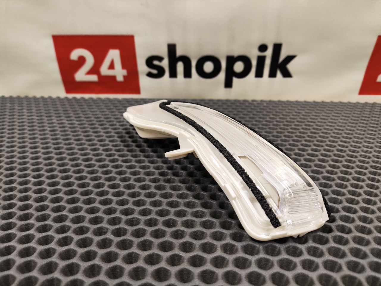 Повторитель поворота, 3300 рублей, Красноярск