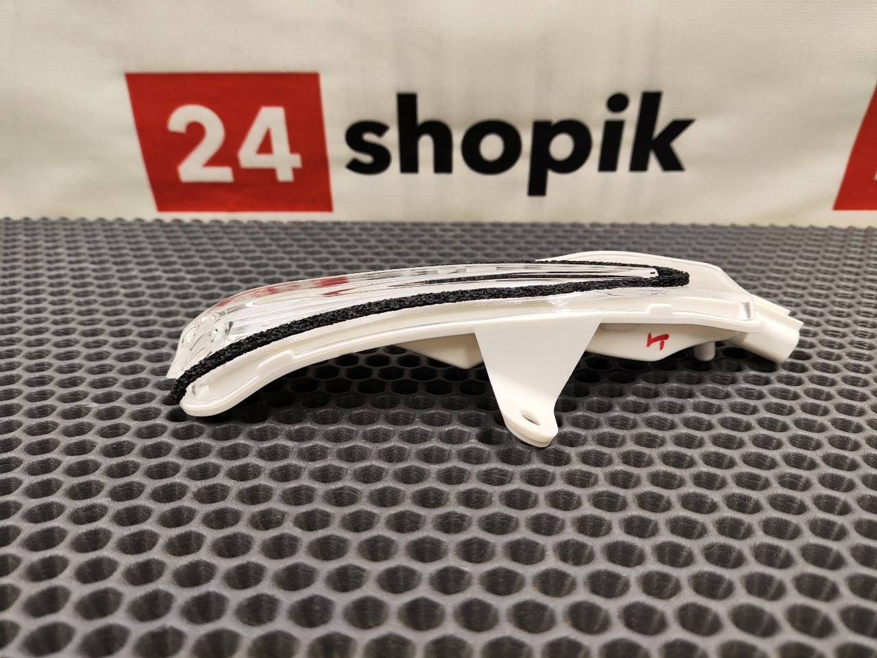 Повторитель поворота, 3300 рублей, Красноярск