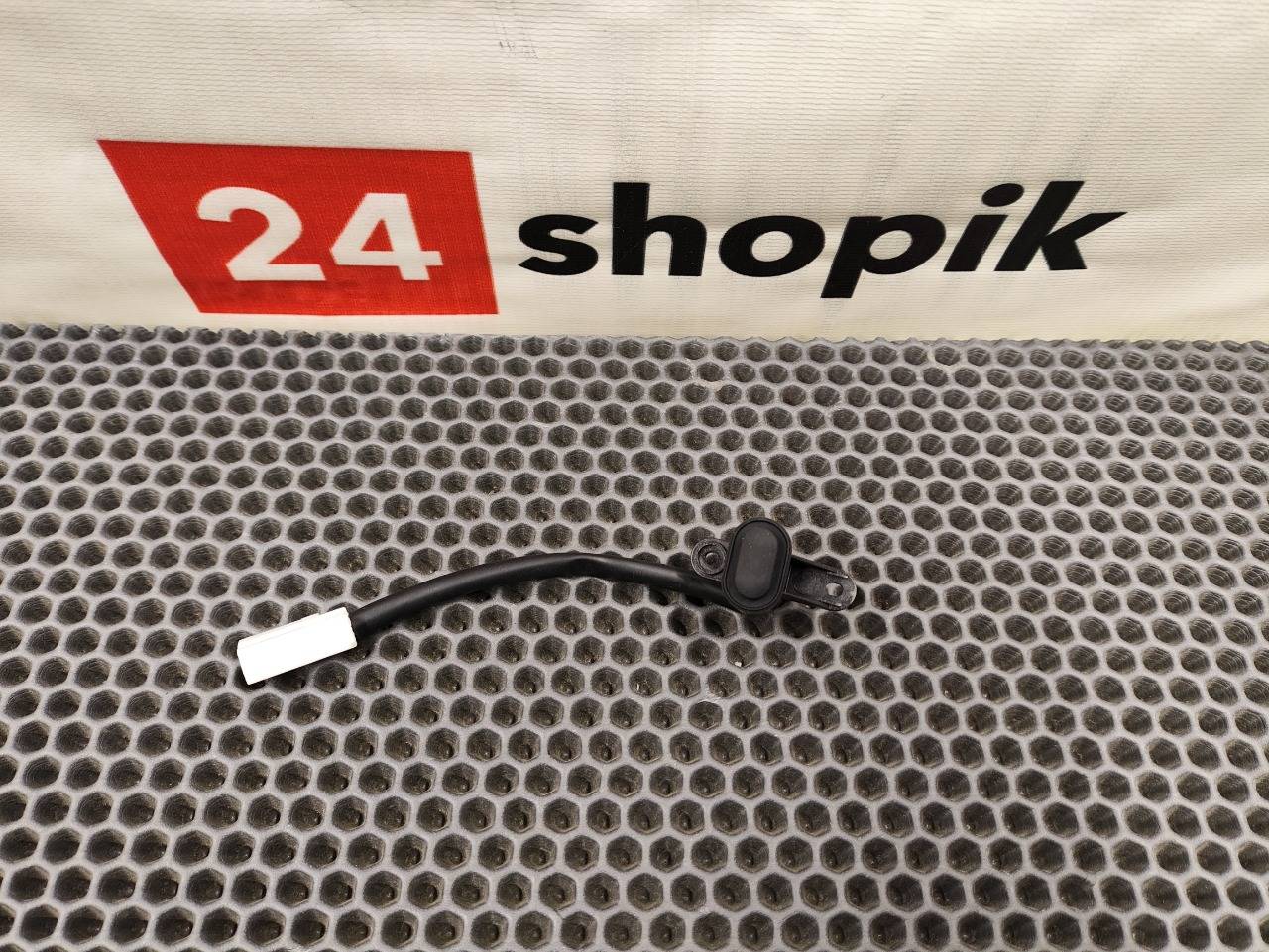 Кнопка открывания багажника, 2500 рублей, Красноярск