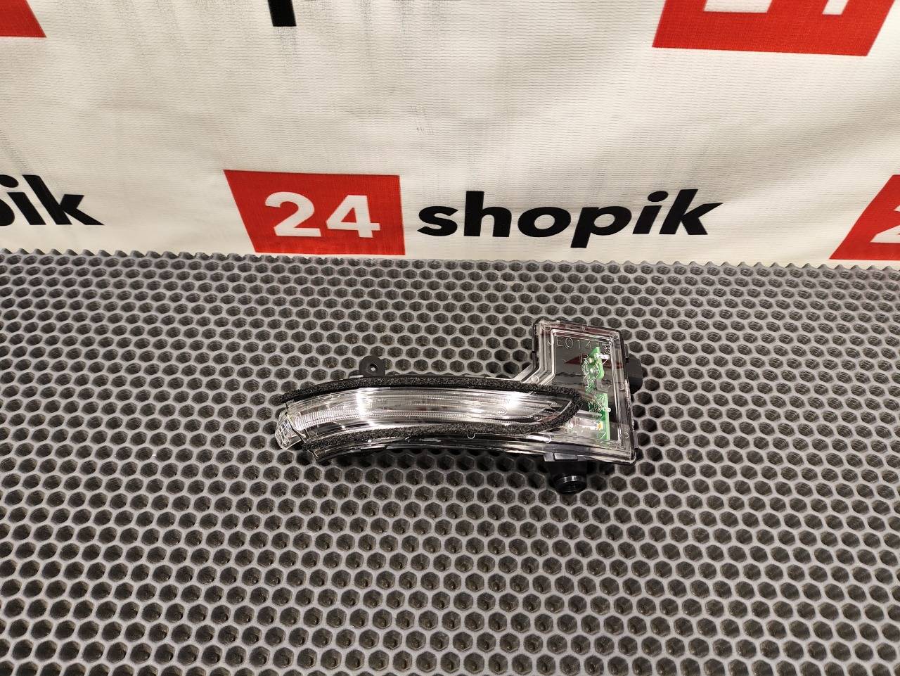 Повторитель поворота, 3300 рублей, Красноярск