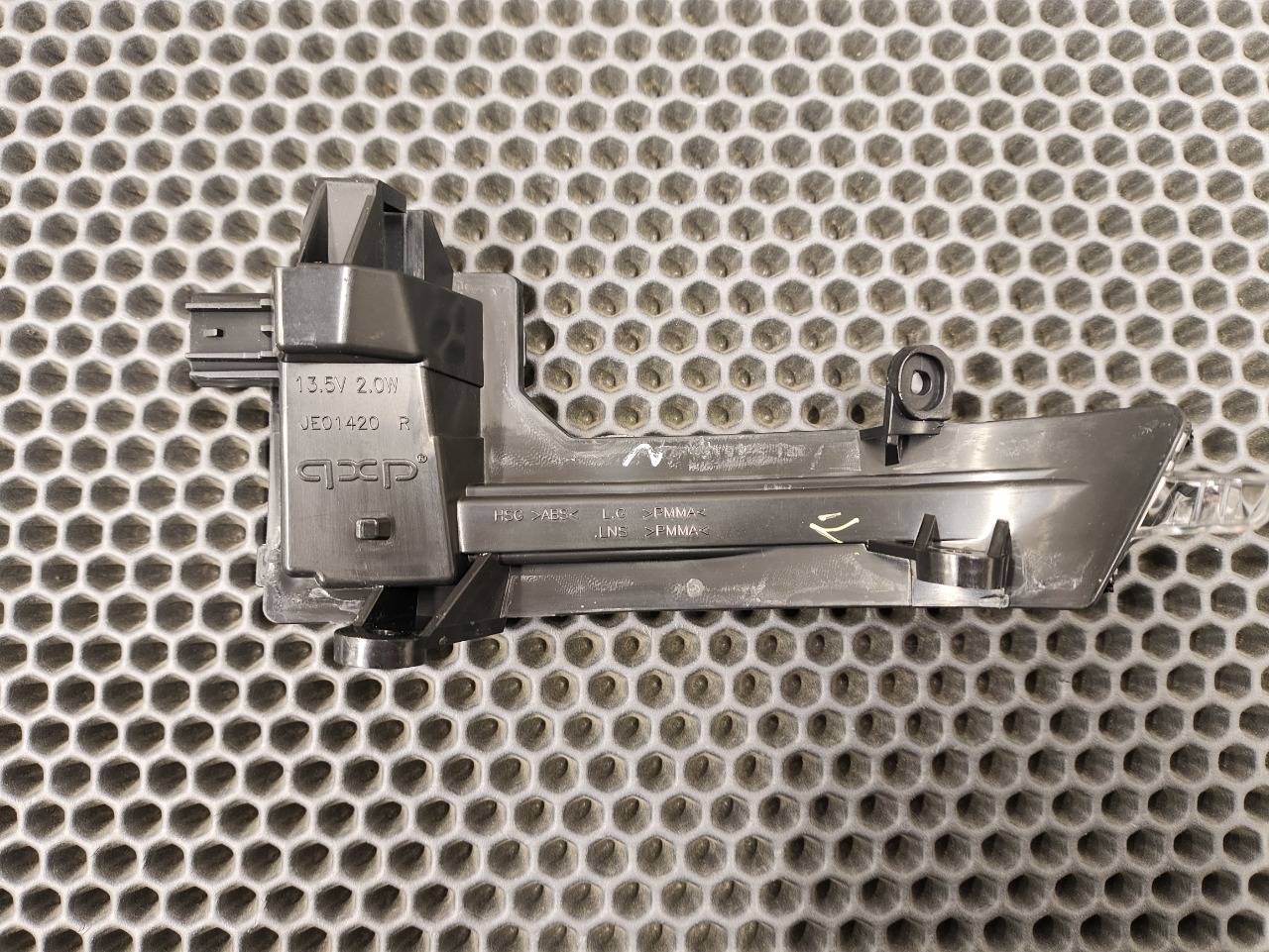 Повторитель поворота, 3300 рублей, Красноярск