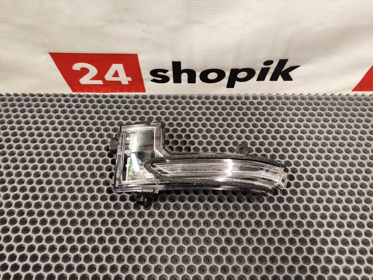 Повторитель поворота, 3300 рублей, Красноярск