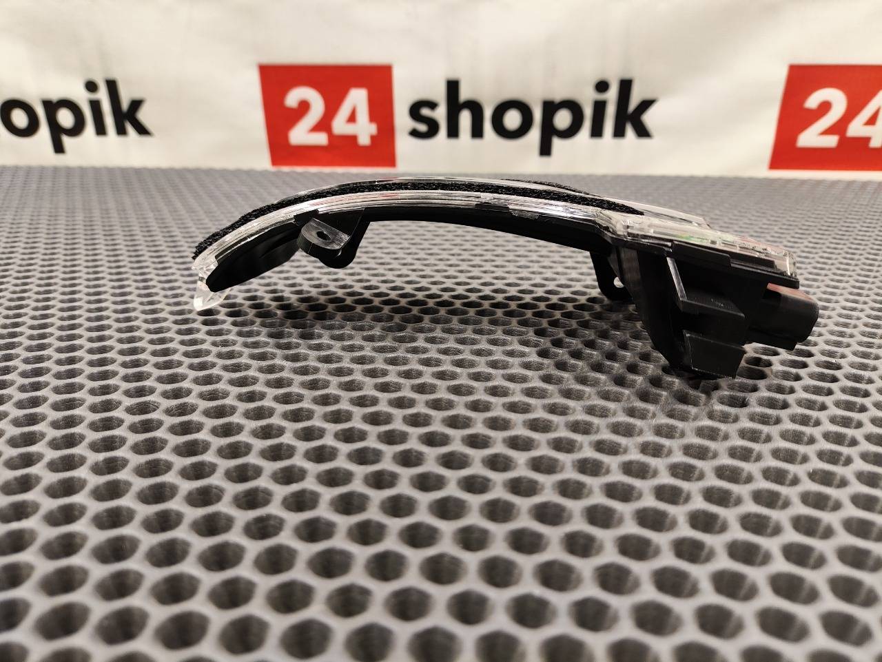 Повторитель поворота, 3300 рублей, Красноярск