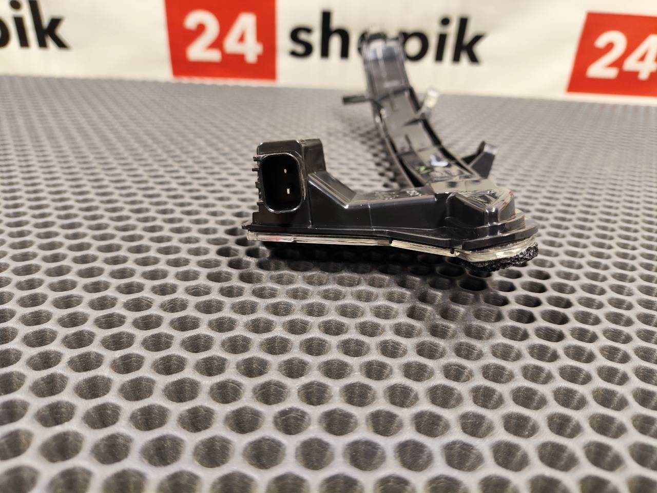 Повторитель поворота, 3300 рублей, Красноярск