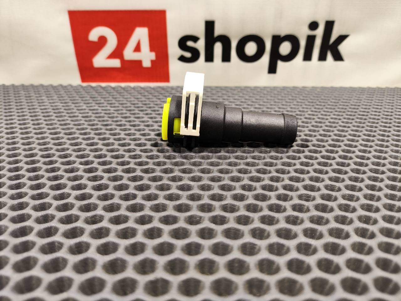 Штуцер отопителя, 1100 рублей, Красноярск