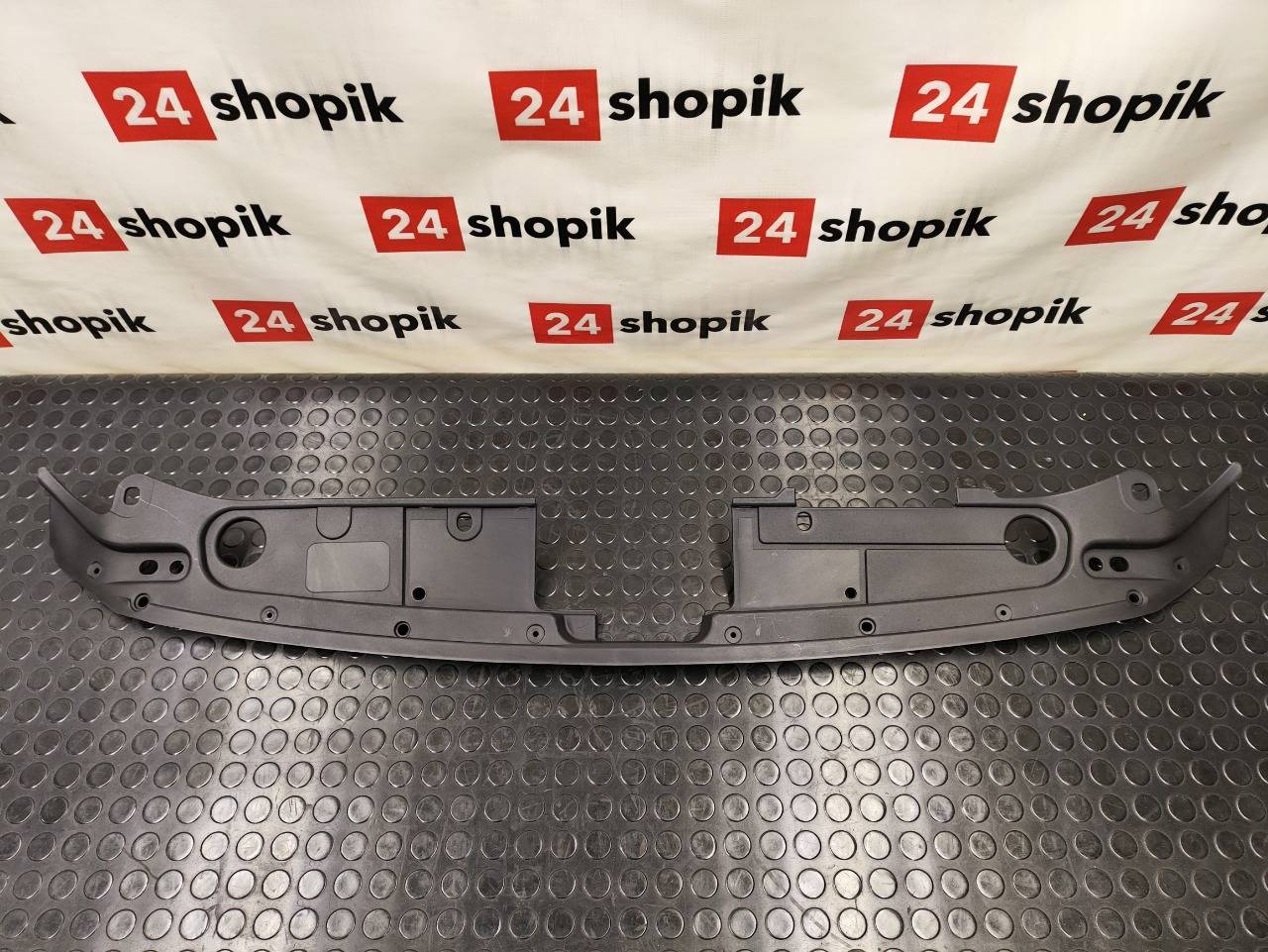 Кронштейн решетки радиатора, 3700 рублей, Красноярск