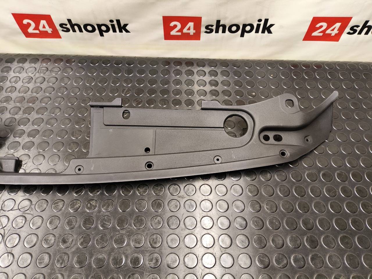 Кронштейн решетки радиатора, 3700 рублей, Красноярск